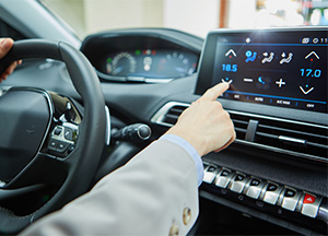Corriger un problème de clim voiture : combien ça coûte ?